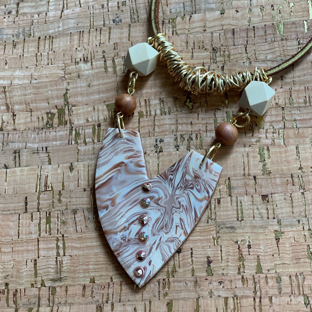 Necklace - Picture 2 of 3